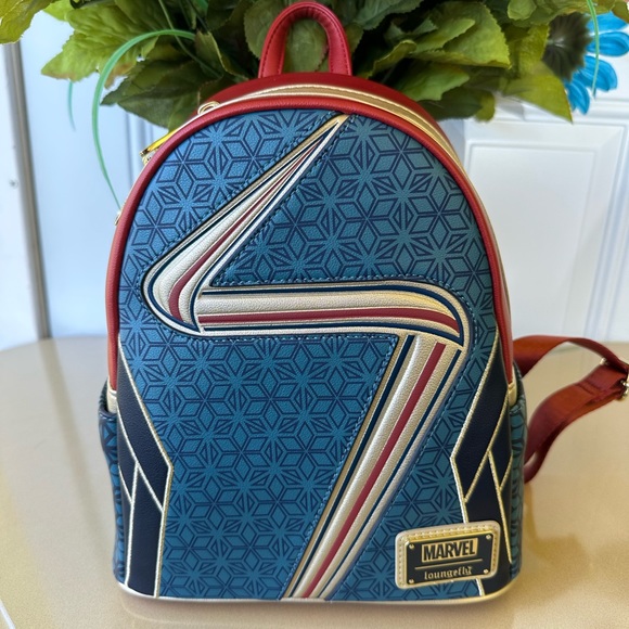 Disney Parks Exclusive Ms. Marvel Loungefly Red & Blue Backpack Brand New - Picture 1 of 5